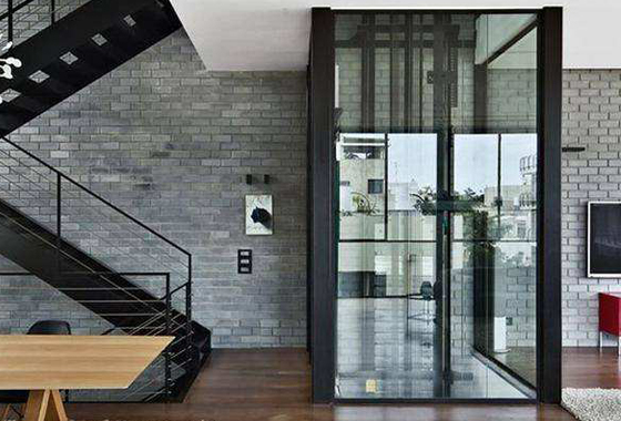 餐饮物流传菜梯行业规范更新动态分析